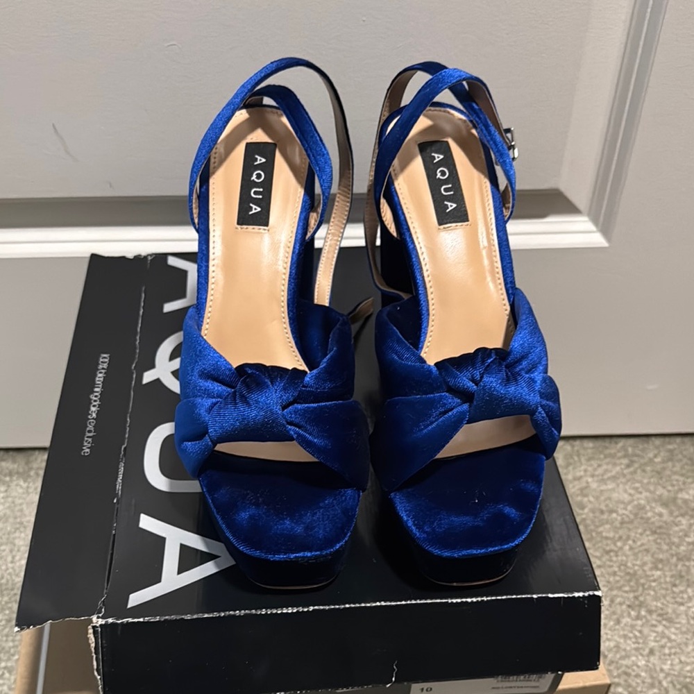 Aqua Blue Velvet Heels with Peep-Toe and Slingback